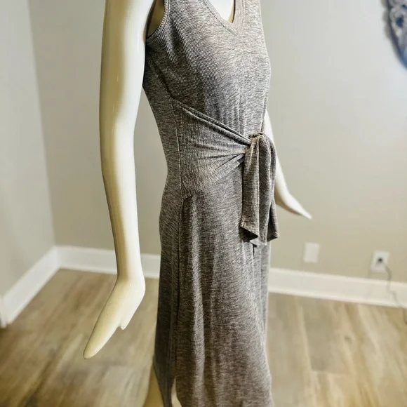 H by Halston Tie Front Rib Knit Midi Dress - Picture 3 of 12